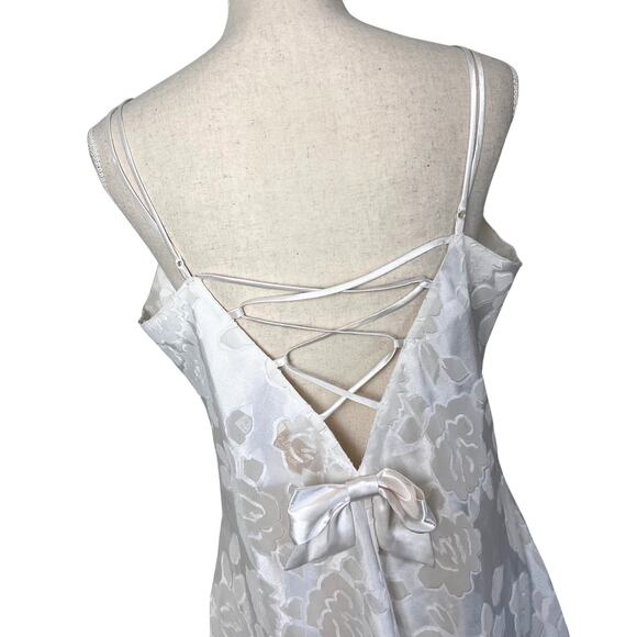 Vintage Victoria’s Secret White Satin Floral Slip Dress Bridal Y2K Honeymoon - Picture 6 of 7